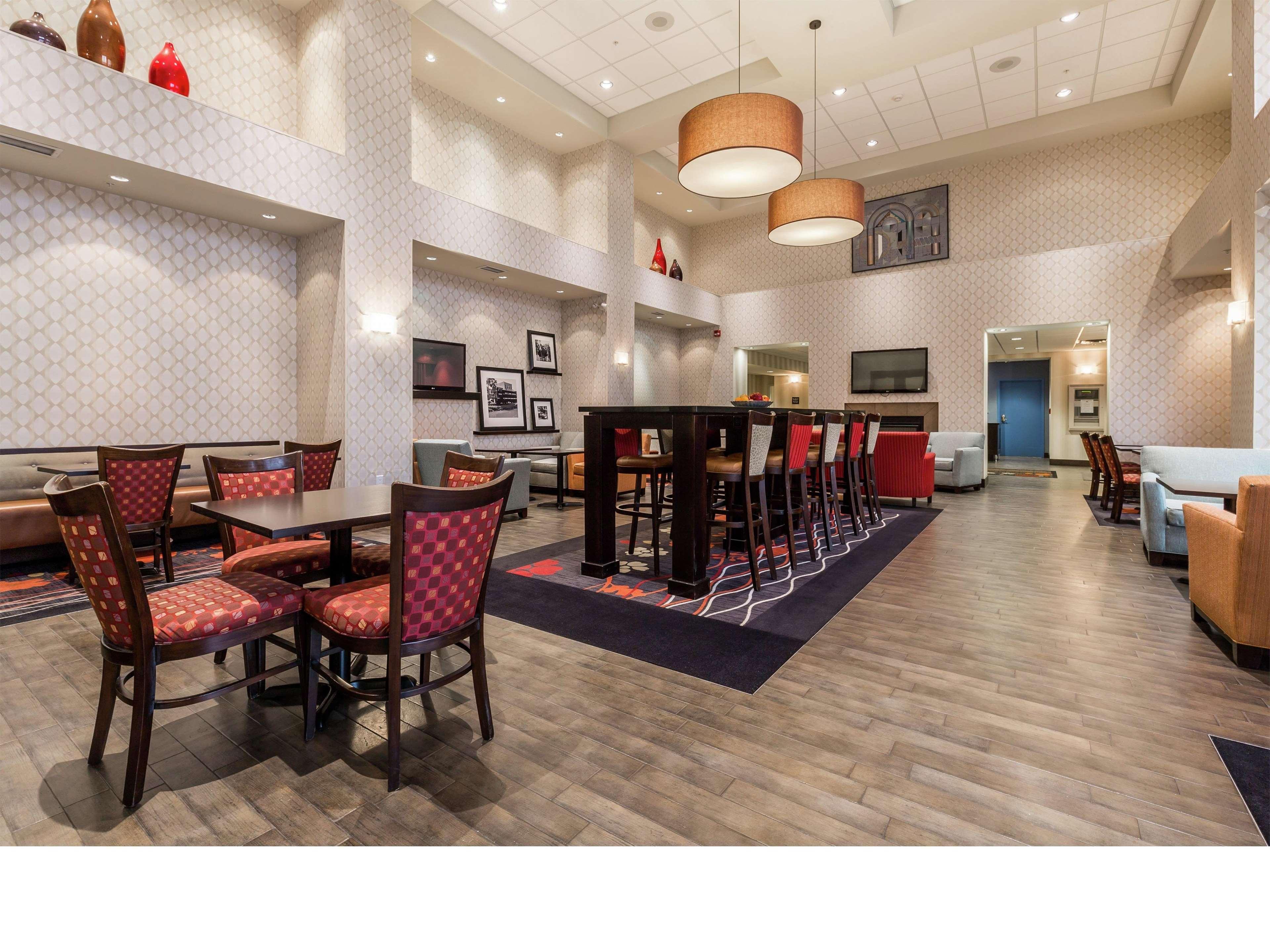 Hampton Inn & Suites By Hilton Lethbridge Luaran gambar