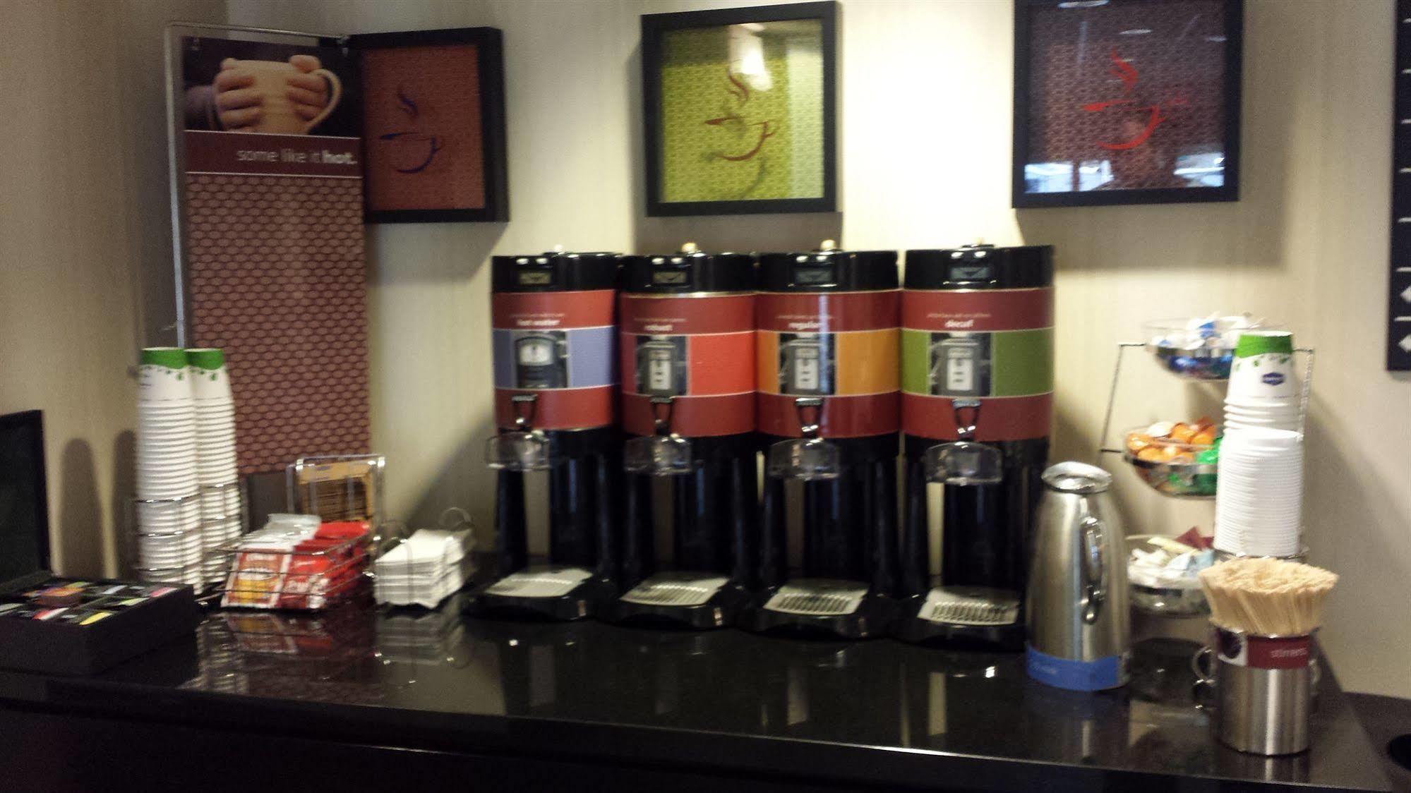 Hampton Inn & Suites By Hilton Lethbridge Luaran gambar